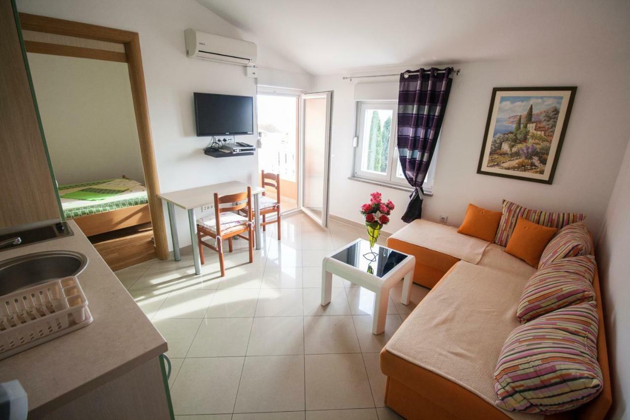 Apartments Knezovic Gradac  Exterior photo
